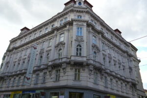 800px-Masarykova_12,_Brno 800px-Masarykova_12,_Brno